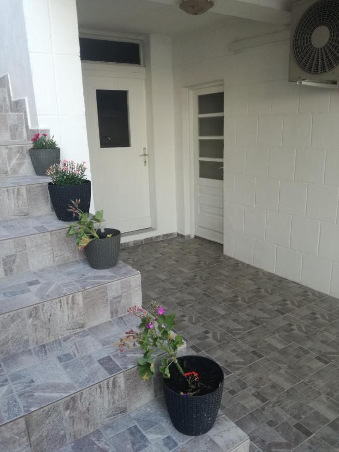 Apartman Laus Zavalatica Exterior photo